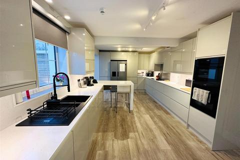 5 bedroom detached house for sale, Whispering Meadows, Sykehouse, Goole