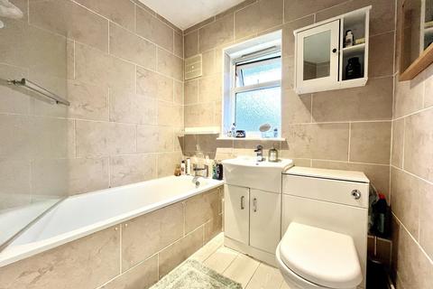 2 bedroom maisonette for sale, Bransby Road, Chessington, Surrey. KT9 2LA