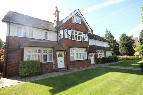 1 bedroom flat to rent, Lovelace Road, Surbiton KT6