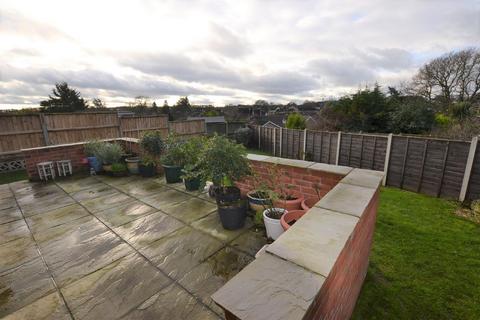 3 bedroom detached bungalow to rent, Spixworth