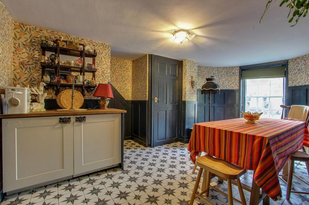 Breakfast Room