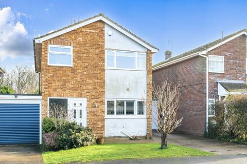 3 bedroom detached house for sale - Woodside Avenue, Flackwell Heath, High Wycombe, Buckinghamshire, HP10