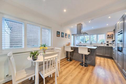 3 bedroom detached house for sale, Woodside Avenue, Flackwell Heath, High Wycombe, Buckinghamshire, HP10
