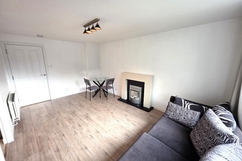 2 bedroom flat to rent, South College Street, City Centre, Aberdeen, AB11