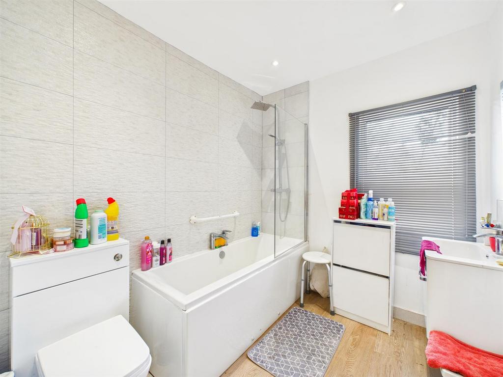 Family bathroom