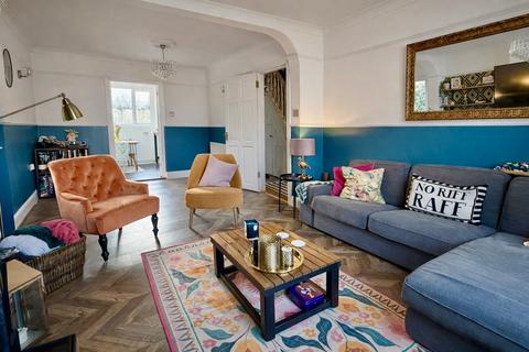 4 bedroom semi-detached house for sale, Woollards Road, ASH VALE GU12