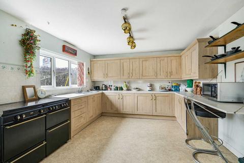 3 bedroom detached bungalow for sale, Littleworth, Oxford, OX33