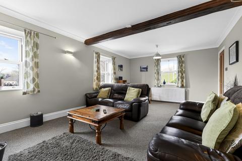 3 bedroom cottage for sale, Oakwood Barn, 8 Manor Farm Cottages, Leyburn, Carperby, DL8 4DB