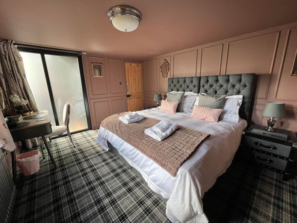 Bedroom 2.jpg