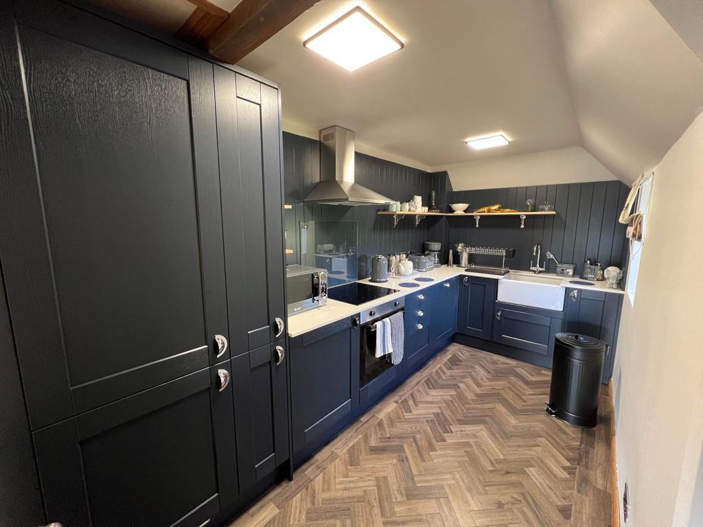 Kitchen 3.jpg