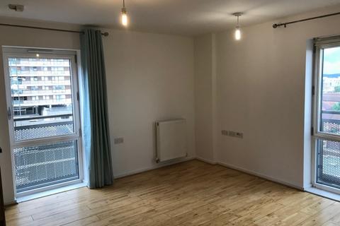 1 bedroom flat to rent, London Road, Surrey, CR0