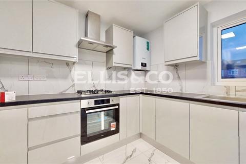 4 bedroom end of terrace house to rent, Ruislip Road, Greenford, UB6
