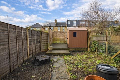3 bedroom flat for sale, 24 Bushey Road, Merton, London, SW20 8EE