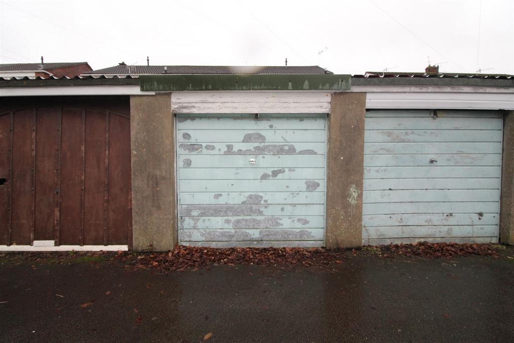 Single Garage in a Block