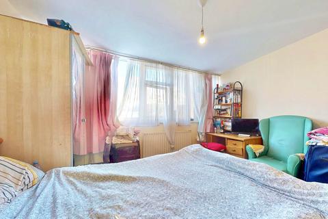 3 bedroom ground floor maisonette for sale, Church Road, London NW10