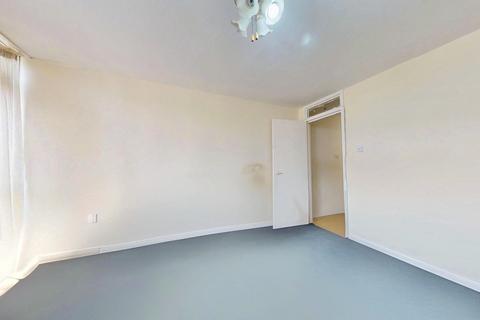 3 bedroom ground floor maisonette for sale, Church Road, London NW10