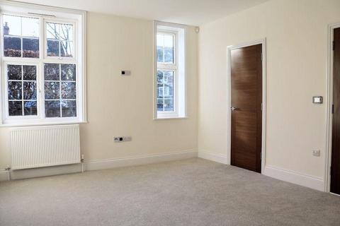 2 bedroom flat for sale, Montagu Gardens, Wallington, SM6