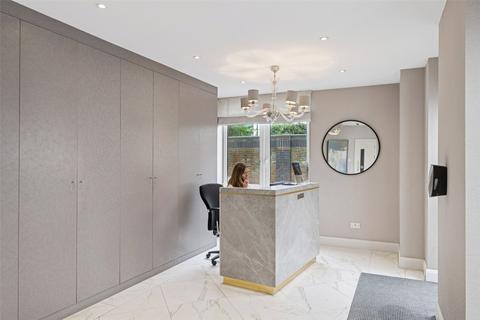2 bedroom apartment for sale, The Quadrangle, Chelsea Harbour, London, SW10