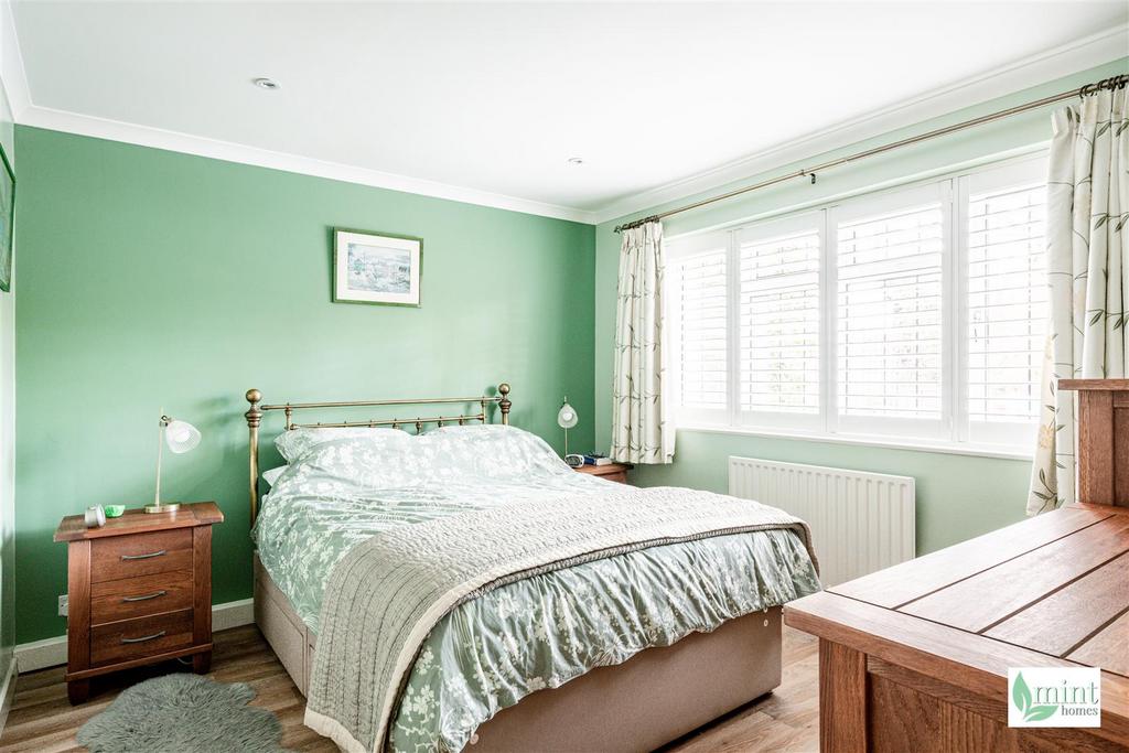 Woodham Waye - Watermark-10.jpg