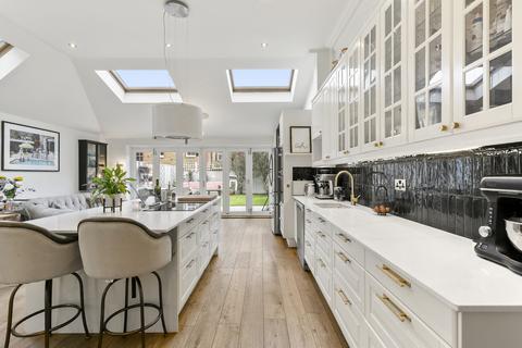 5 bedroom house for sale, Pretoria Road, SW16