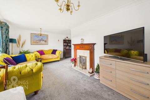 3 bedroom detached bungalow for sale, Beauchamp Road, Norwich NR14