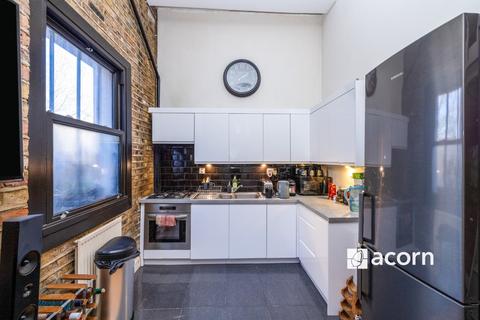 Flat to rent, Brixton Road London SW9