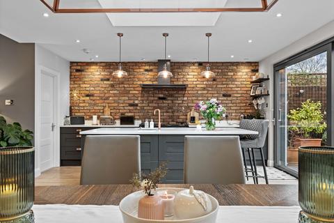 undefined, Manor Drive, Ewell KT19
