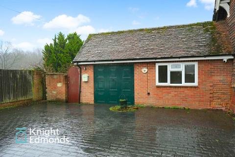 undefined, Heath Road, Boughton Monchelsea, ME17