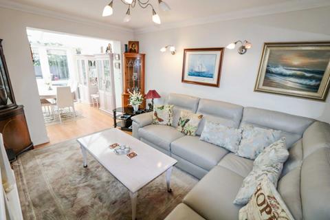 4 bedroom detached house for sale, Sandy Point Road, Hayling Island
