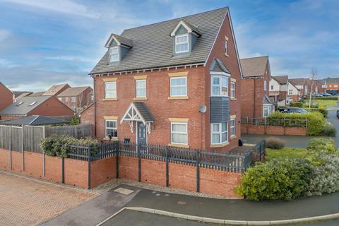 5 bedroom detached house for sale - Willowherb Close, Tamworth B79