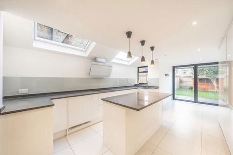 3 bedroom terraced house for sale, Cowper Road, London SW19