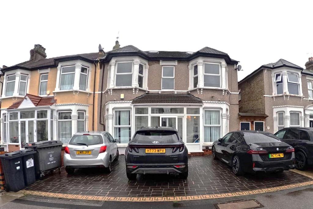 Ensuite Room To Rent – Prime Ilford Location, I