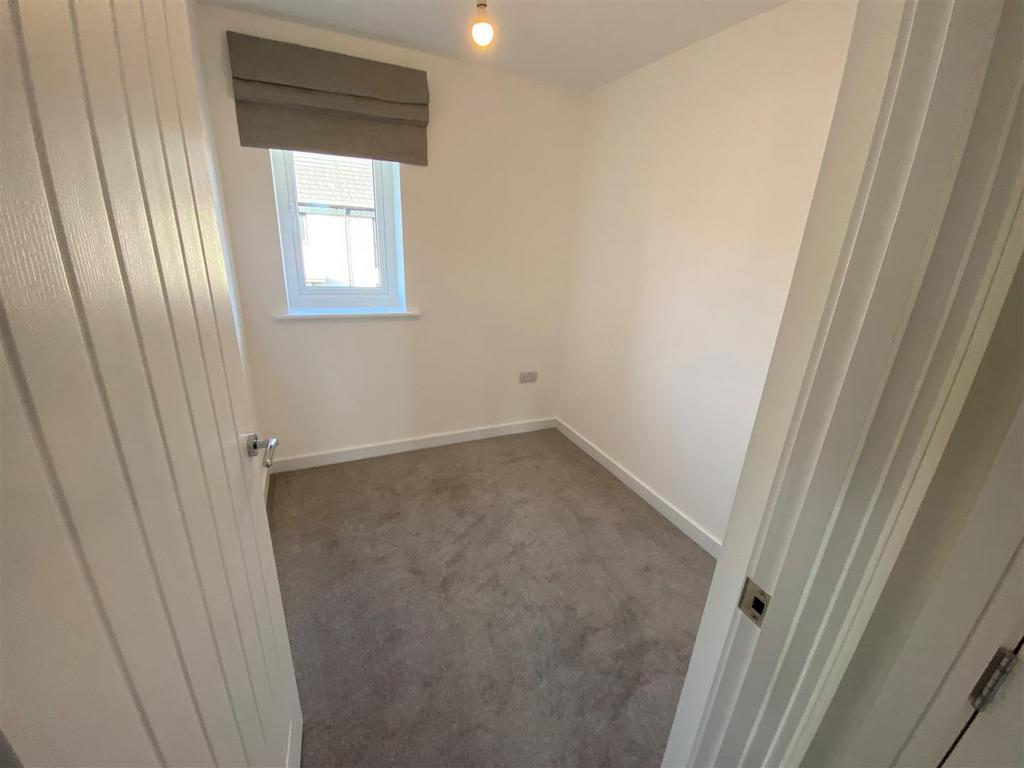 Bedroom 3.jpg