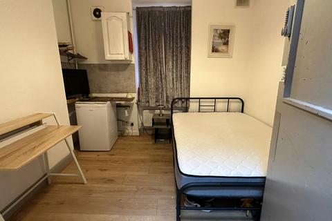 undefined, Gray's Inn Road, Camden, WC1X