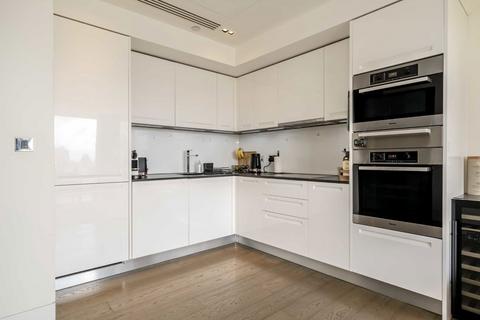 2 bedroom flat to rent, Wolfe House, London W14