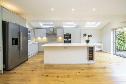 undefined, Pagoda Avenue, Richmond TW9
