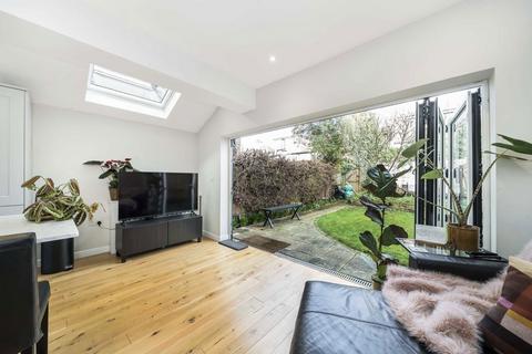undefined, Pagoda Avenue, Richmond TW9