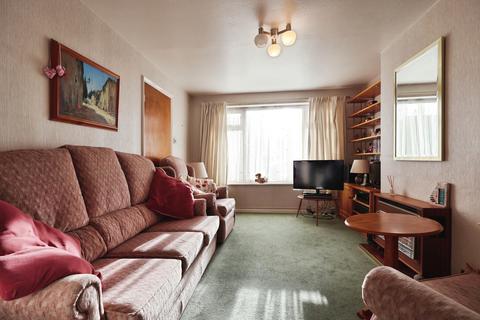 3 bedroom semi-detached house for sale, Westwood Ave, Hitchin
