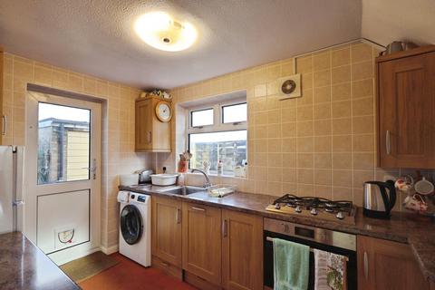 3 bedroom semi-detached house for sale, Westwood Ave, Hitchin