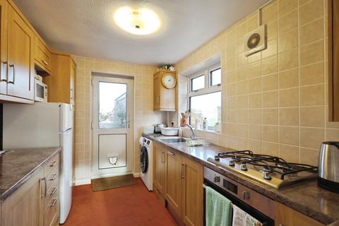 3 bedroom semi-detached house for sale, Westwood Ave, Hitchin