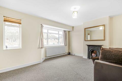 2 bedroom flat to rent, Cavendish Avenue, London W13