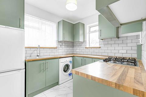 2 bedroom flat to rent, Cavendish Avenue, London W13