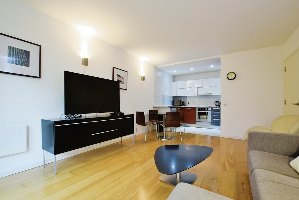 Apartment in 50 Goulden Street - View 3