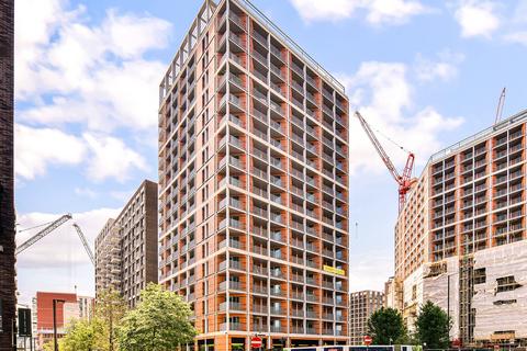 1 bedroom apartment to rent, Bloom West, Nine Elms Lane, SW11