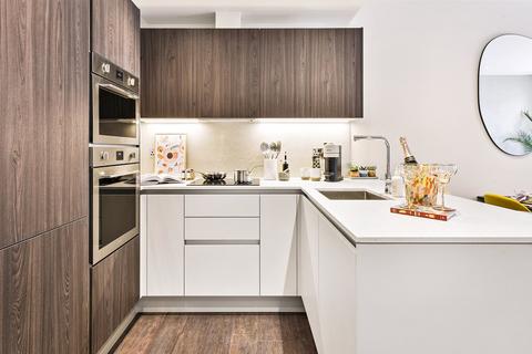 1 bedroom apartment to rent, Bloom West, Nine Elms Lane, SW11