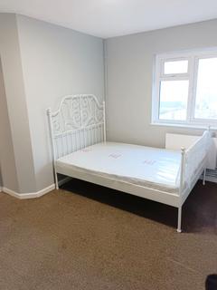 undefined, Tilbury, RM18