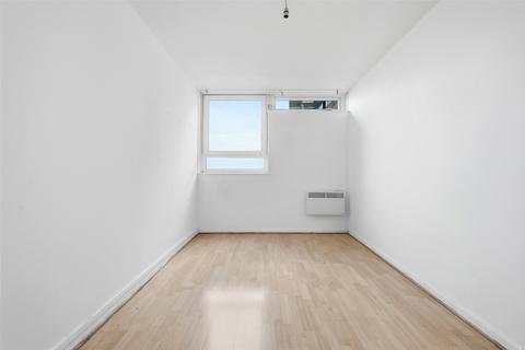2 bedroom apartment for sale, Westland House, Rymill Street E16