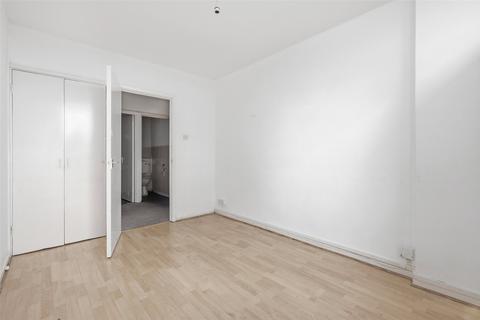 2 bedroom apartment for sale, Westland House, Rymill Street E16