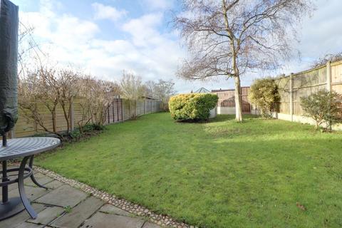 3 bedroom end of terrace house for sale, Oaks Cross, Stevenage SG2