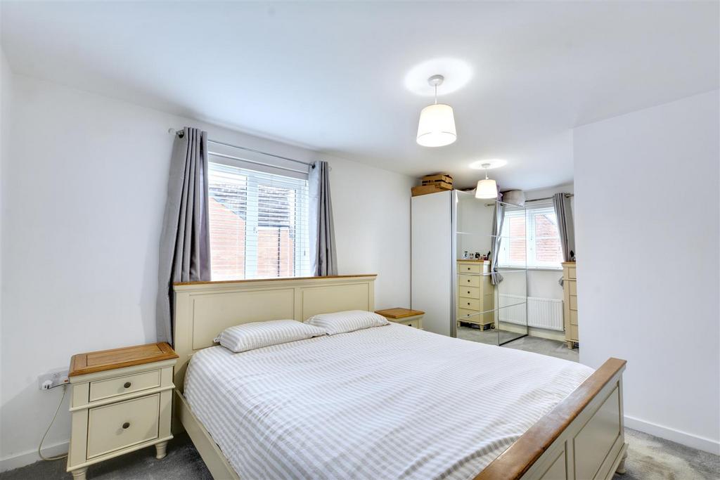 Bedroom 1 2.jpeg